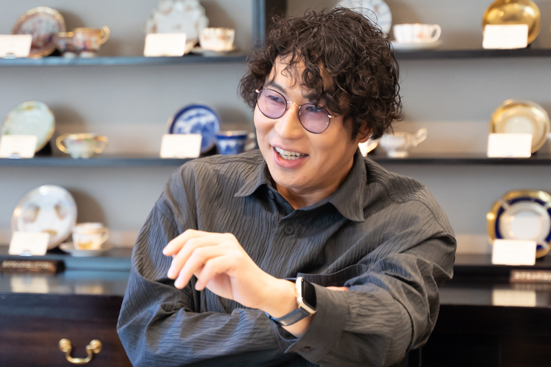 インタビューカット8