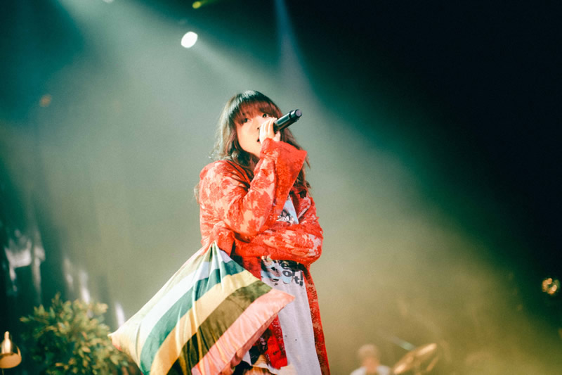 インタビューカット3