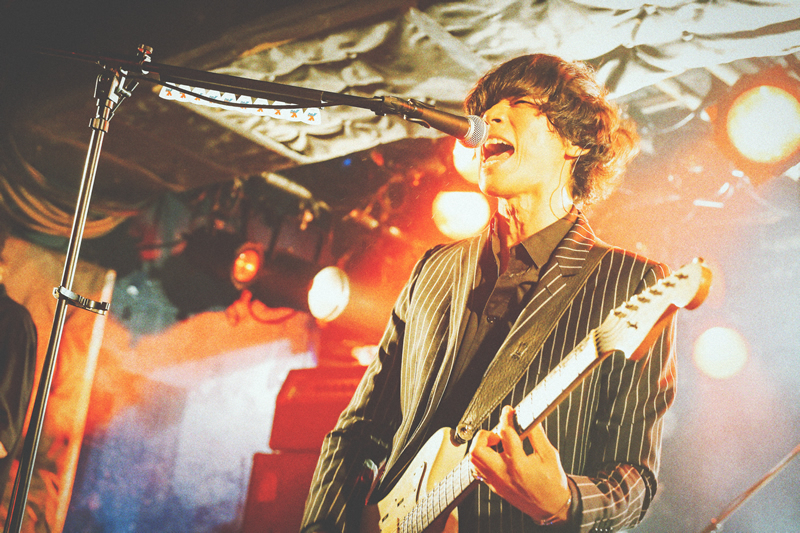 インタビューカット3