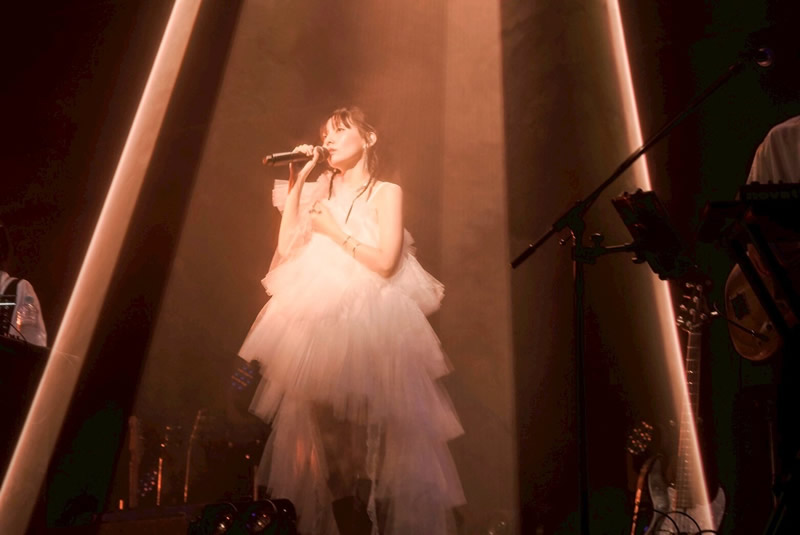 インタビューカット1